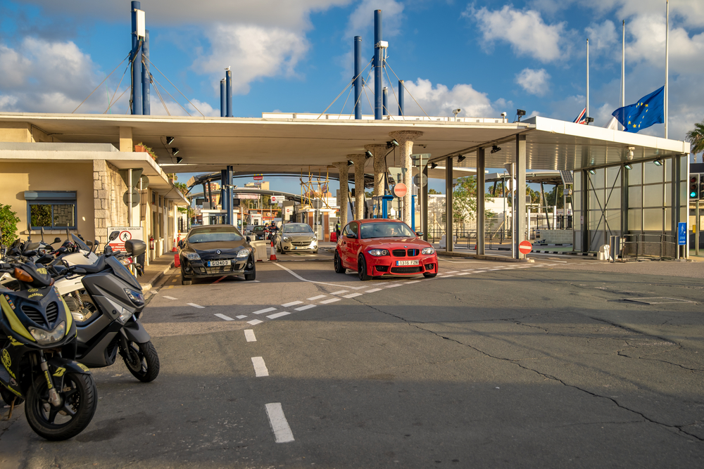 Exiting border Customs